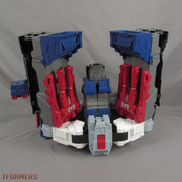 TFormers Titans Return Fortress Maximus Gallery 34 (34 of 72)